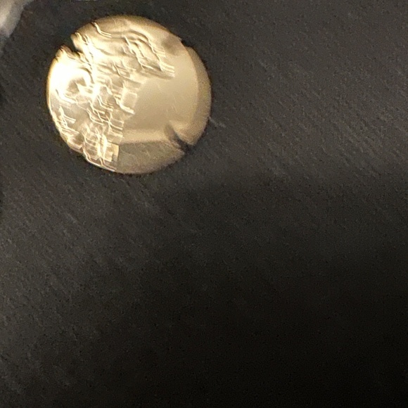 A dress - Picture 3 of 3